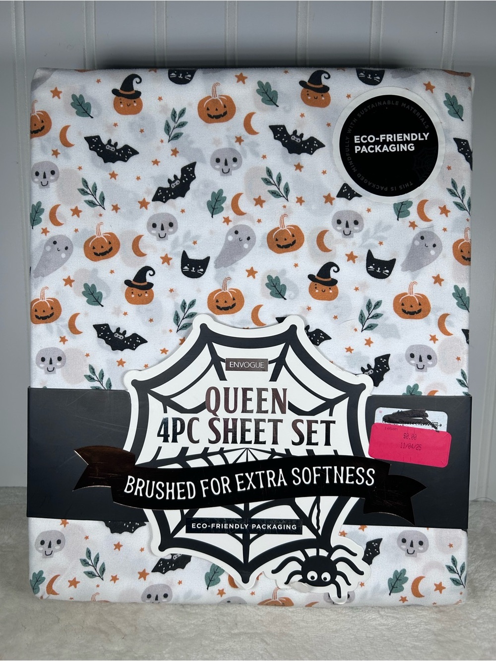 NWT Envogue Halloween Queen 4-Piece Sheet Set - White, Pumpkins Cats Ghost Bats